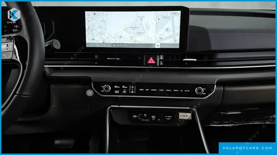 KIA CARNIVAL DIESEL 9-SEATER PRESTIGE