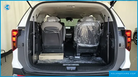 KIA CARNIVAL DIESEL 9-SEATER PRESTIGE