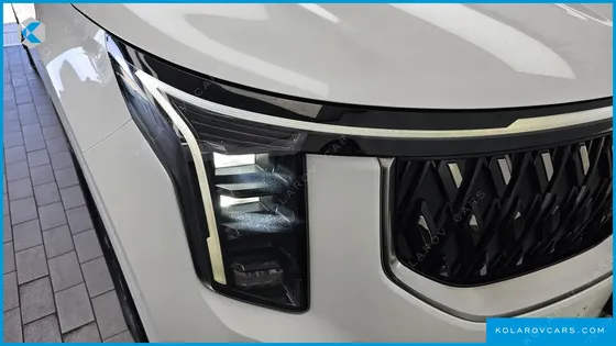 KIA CARNIVAL DIESEL 9-SEATER PRESTIGE