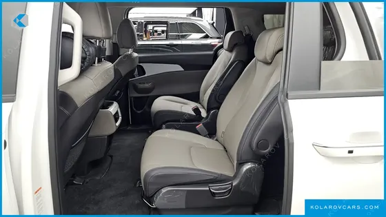 KIA CARNIVAL DIESEL 9-SEATER PRESTIGE