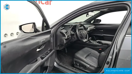 LEXUS UX 2.0 AWD