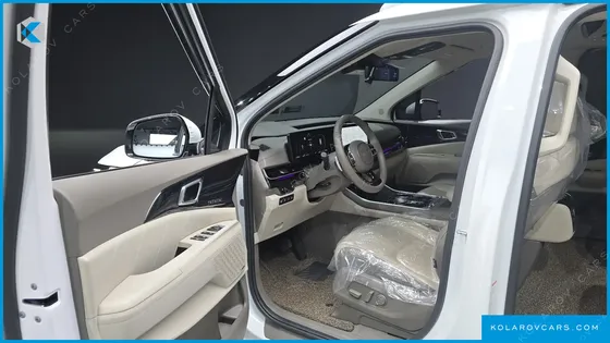 KIA CARNIVAL DIESEL 9-SEATER HI LIMOUSINE