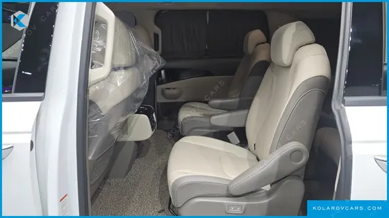 KIA CARNIVAL DIESEL 9-SEATER HI LIMOUSINE