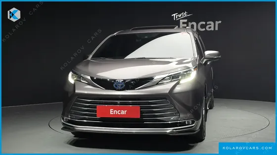 TOYOTA SIENNA 2.5 HYBRID AWD
