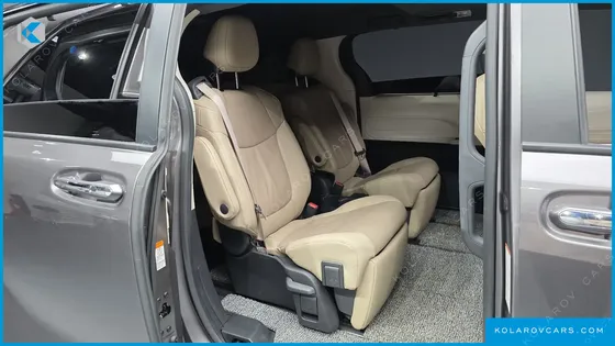 TOYOTA SIENNA 2.5 HYBRID AWD