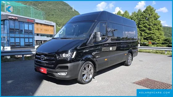 HYUNDAI SOLATI 15-SEATER