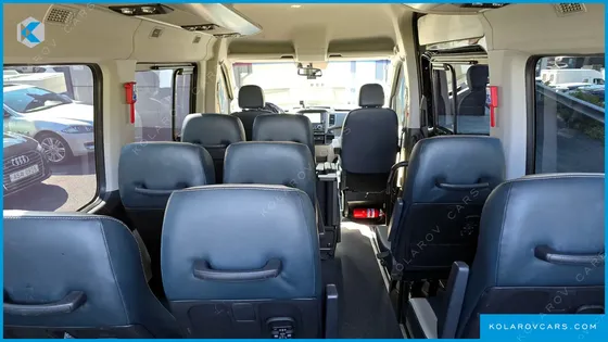 HYUNDAI SOLATI 15-SEATER