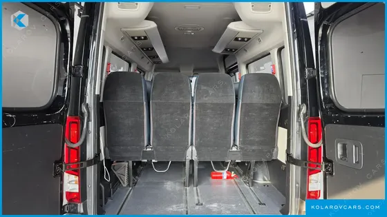 HYUNDAI SOLATI 15-SEATER