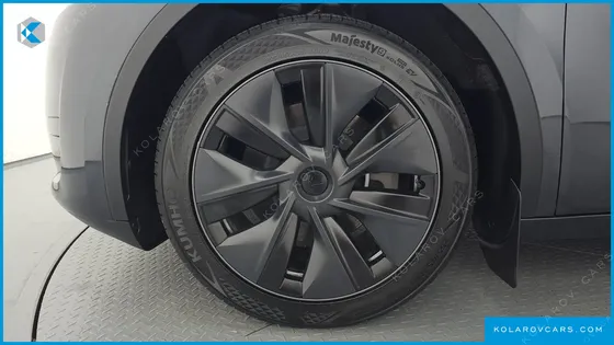 TESLA MODEL Y RWD