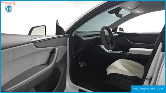 TESLA MODEL Y RWD