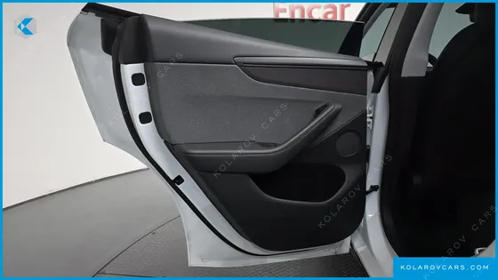 TESLA MODEL Y RWD