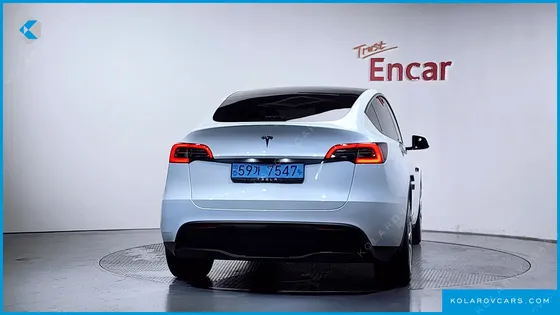 TESLA MODEL Y RWD