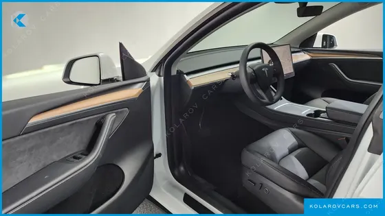 TESLA MODEL Y RWD