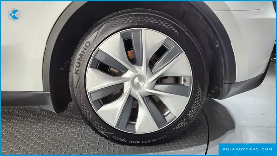 TESLA MODEL Y RWD