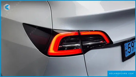 TESLA MODEL Y RWD