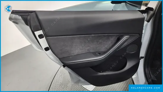 TESLA MODEL Y RWD