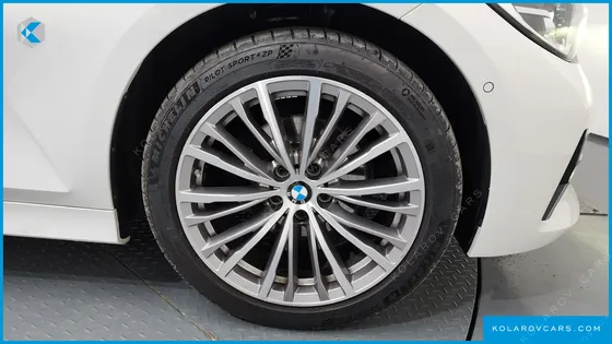 BMW 3 SERIES 320I LUXURY