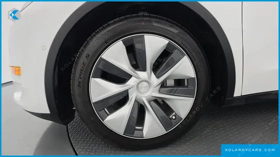 TESLA MODEL Y LONG RANGE AWD