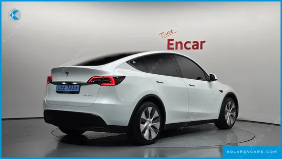 TESLA MODEL Y LONG RANGE AWD