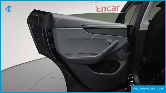 TESLA MODEL Y RWD