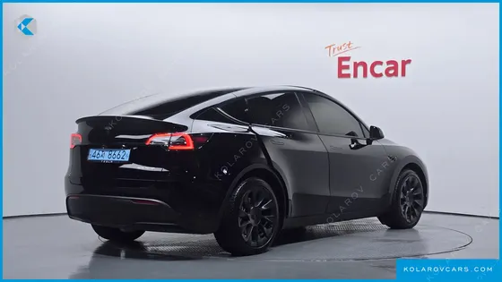 TESLA MODEL Y LONG RANGE AWD