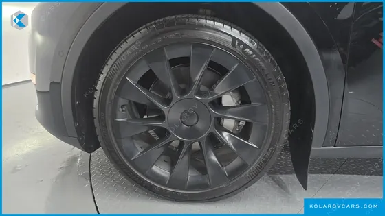 TESLA MODEL Y LONG RANGE AWD