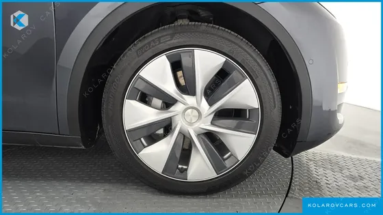 TESLA MODEL Y LONG RANGE AWD