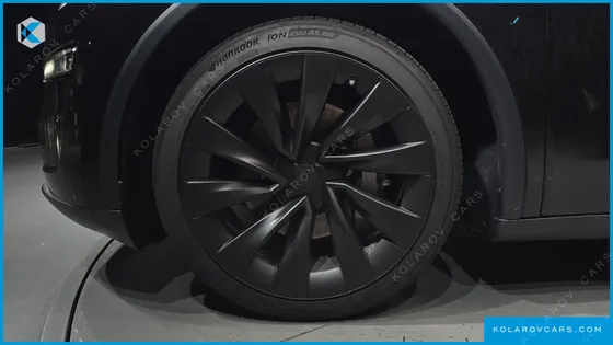 TESLA MODEL Y PREMIUM LONG RANGE AWD