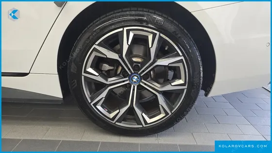 BMW I4 EDRIVE40 M SPORTS