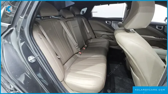 KIA K8 2.5 GASOLINE 2WD