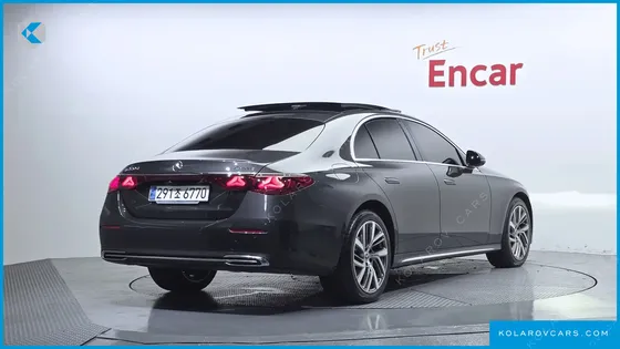 MERCEDES E-CLASS E220D 4MATIC EXCLUSIVE