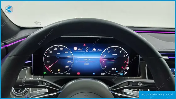 MERCEDES E-CLASS E300 4MATIC EXCLUSIVE