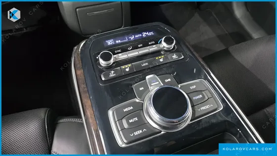 GENESIS EQ900 3.8 GDI AWD