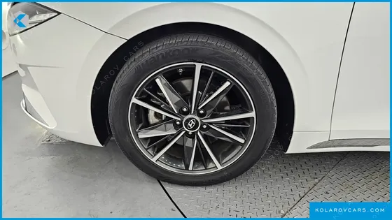 HYUNDAI GRANDEUR 2.5