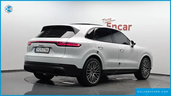 PORSCHE CAYENNE 3.0 PLATINUM EDITION