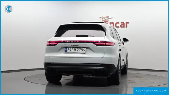 PORSCHE CAYENNE 3.0 PLATINUM EDITION