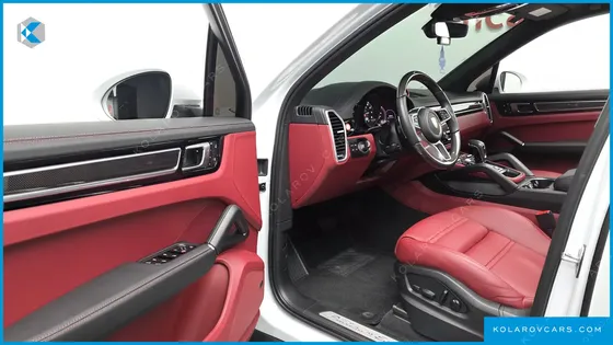 PORSCHE CAYENNE 3.0 PLATINUM EDITION
