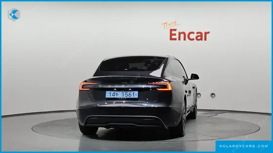 TESLA MODEL 3 RWD
