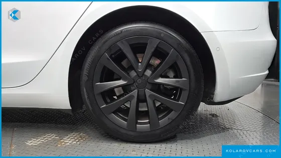 TESLA MODEL 3 LONG RANGE AWD