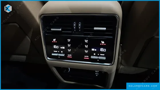 PORSCHE CAYENNE 3.0 PLATINUM EDITION