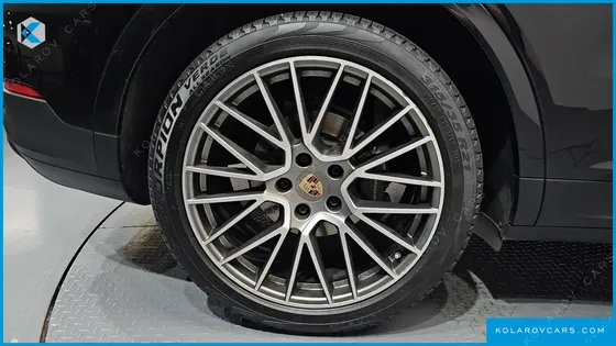PORSCHE CAYENNE 3.0 PLATINUM EDITION