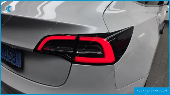 TESLA MODEL 3 STANDARD RANGE PLUE RWD