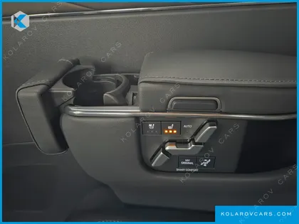 TOYOTA ALPHARD 2.5 HEV EXECUTIVE AWD