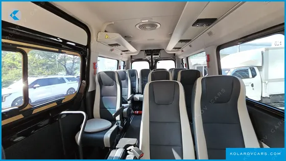 HYUNDAI SOLATI 15-SEATER