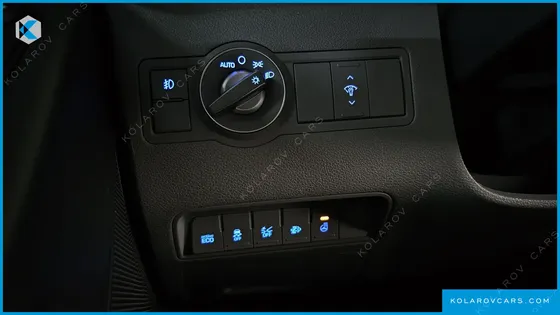 HYUNDAI SOLATI 15-SEATER