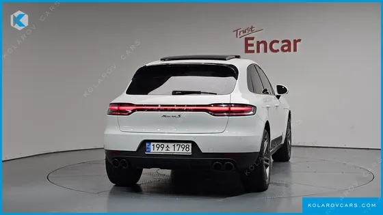 PORSCHE MACAN 2.0