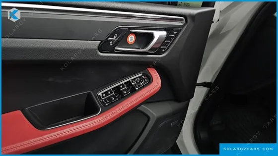 PORSCHE MACAN 2.0