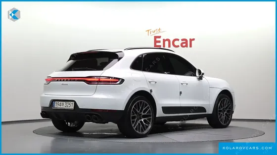 PORSCHE MACAN 2.0