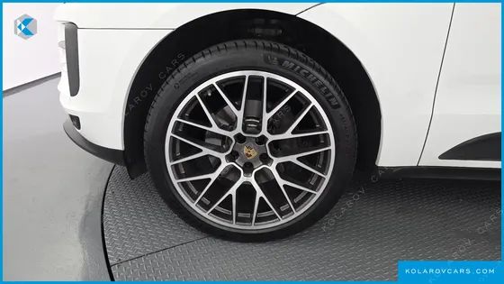 PORSCHE MACAN 2.0