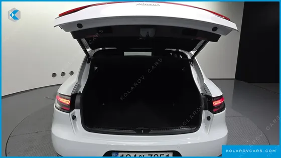 PORSCHE MACAN 2.0